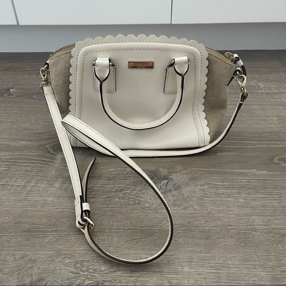 kate spade White and Tan Scalloped-Edge Crossbody Bag